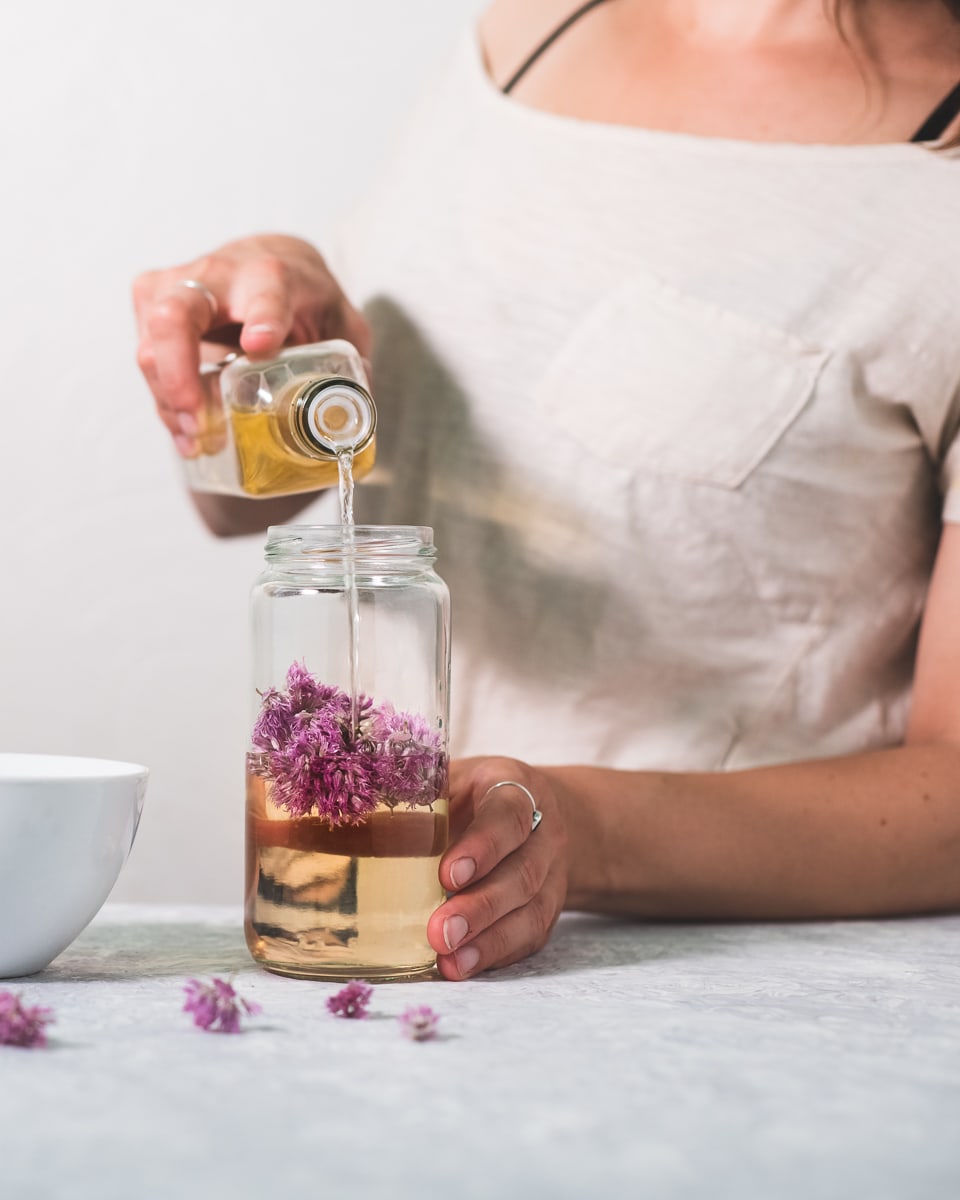 Easy Diy Chive Blossom Infused Vinegar - A Step-by-step Guide 