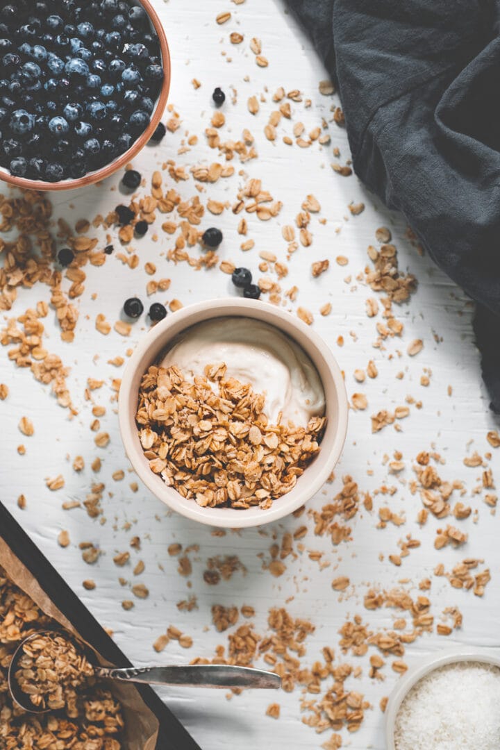 Simple Homemade Granola (Nut-Free, No Honey) | Beet of the Wild